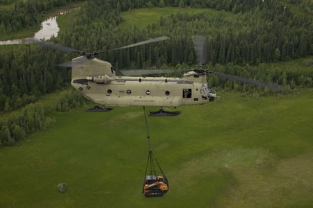 Case-Compact-Track-Loader-Chinook-Helicopter