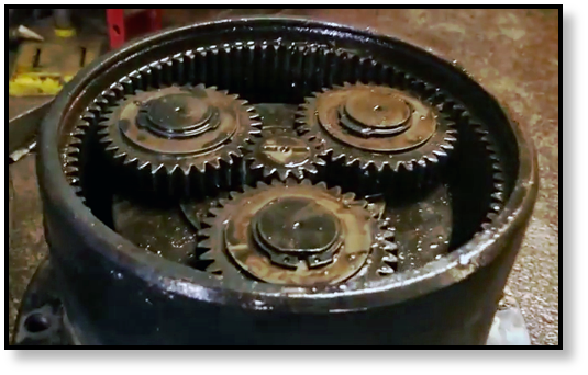final-drive-travel-motor-hydraulic-motor-gear-oil-damaged